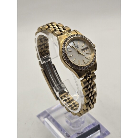 Citizen Ladies\' Watch 27mm Gold Tone Crystal Bezel. New Battery 6.5\